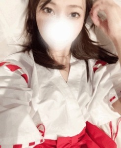19時出勤の巫女まゆさん