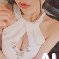 優しく触れただけで…