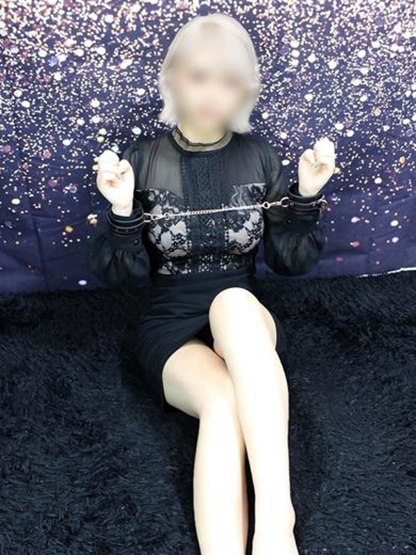 りん(20)