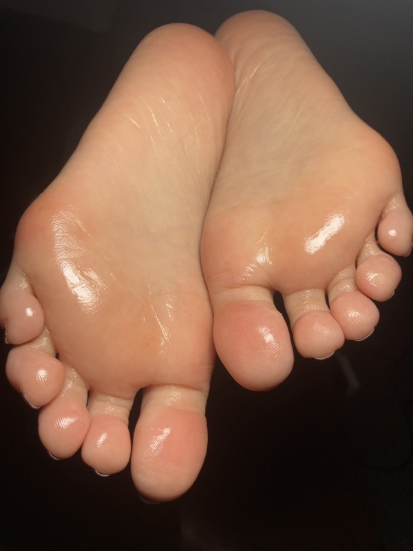 一ノ瀬ことね(25)