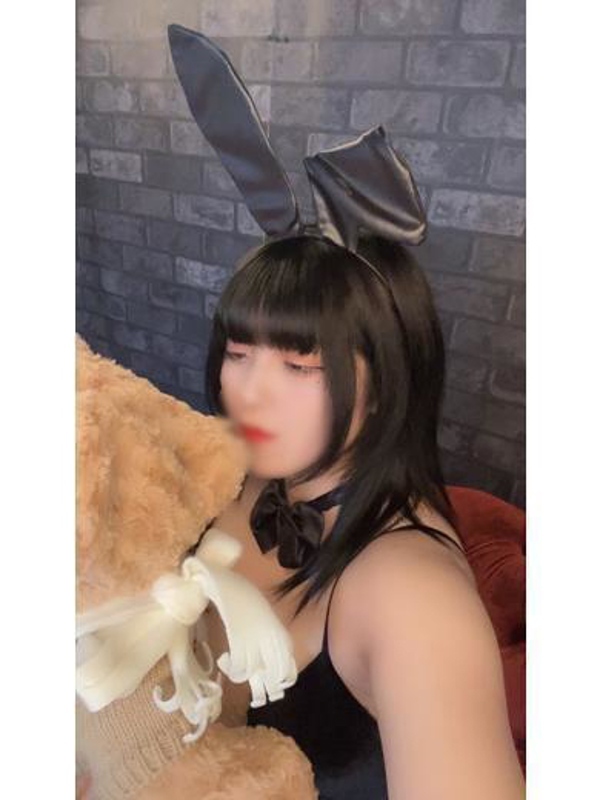 そら(22)