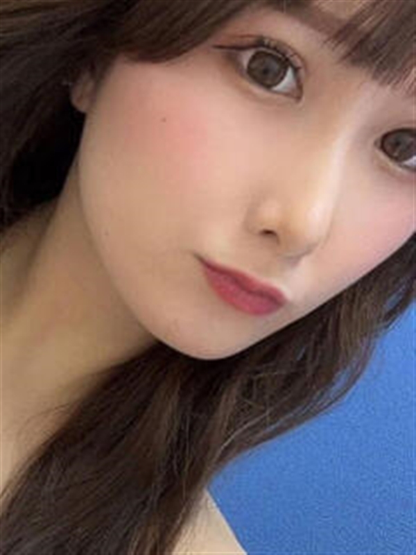 あゆみ(23)