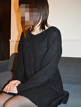 エミ(31)