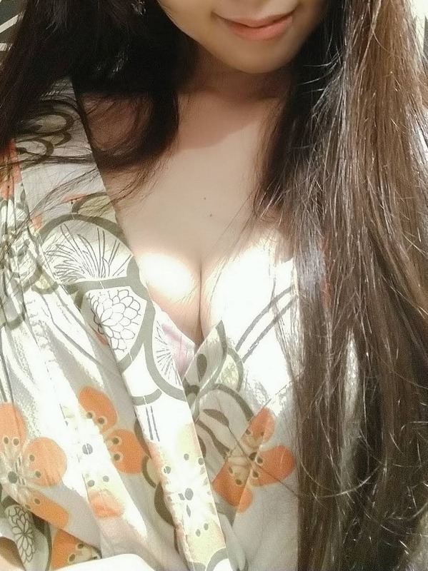 蒼衣　響　女王様