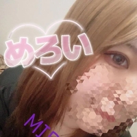 チラリ見えるその場所は？