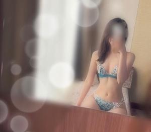 暗いお部屋で・・♡