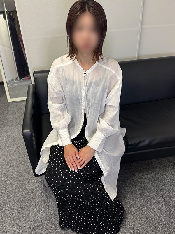 やえ(34)